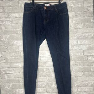 EUC CAbi Women's Dark Blue Skinny Jeans EUC Size 14 *